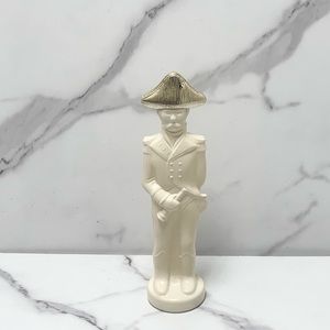 Vintage 80's Old Spice Admiral Opal Cologne Decanter Collectible. It’s empty.